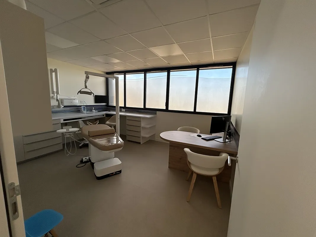 aube du sourire salle de soin (3)